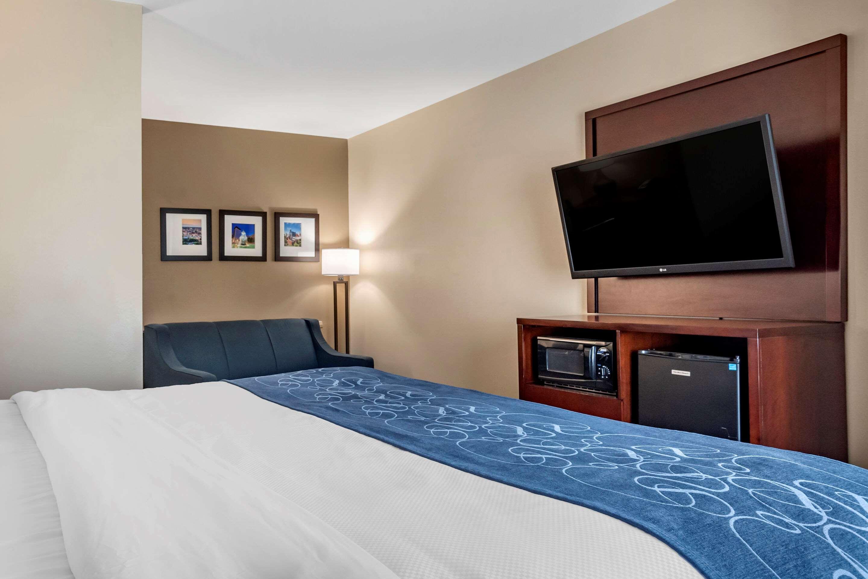 Comfort Suites Pell City I-20 Exit 158 Екстериор снимка