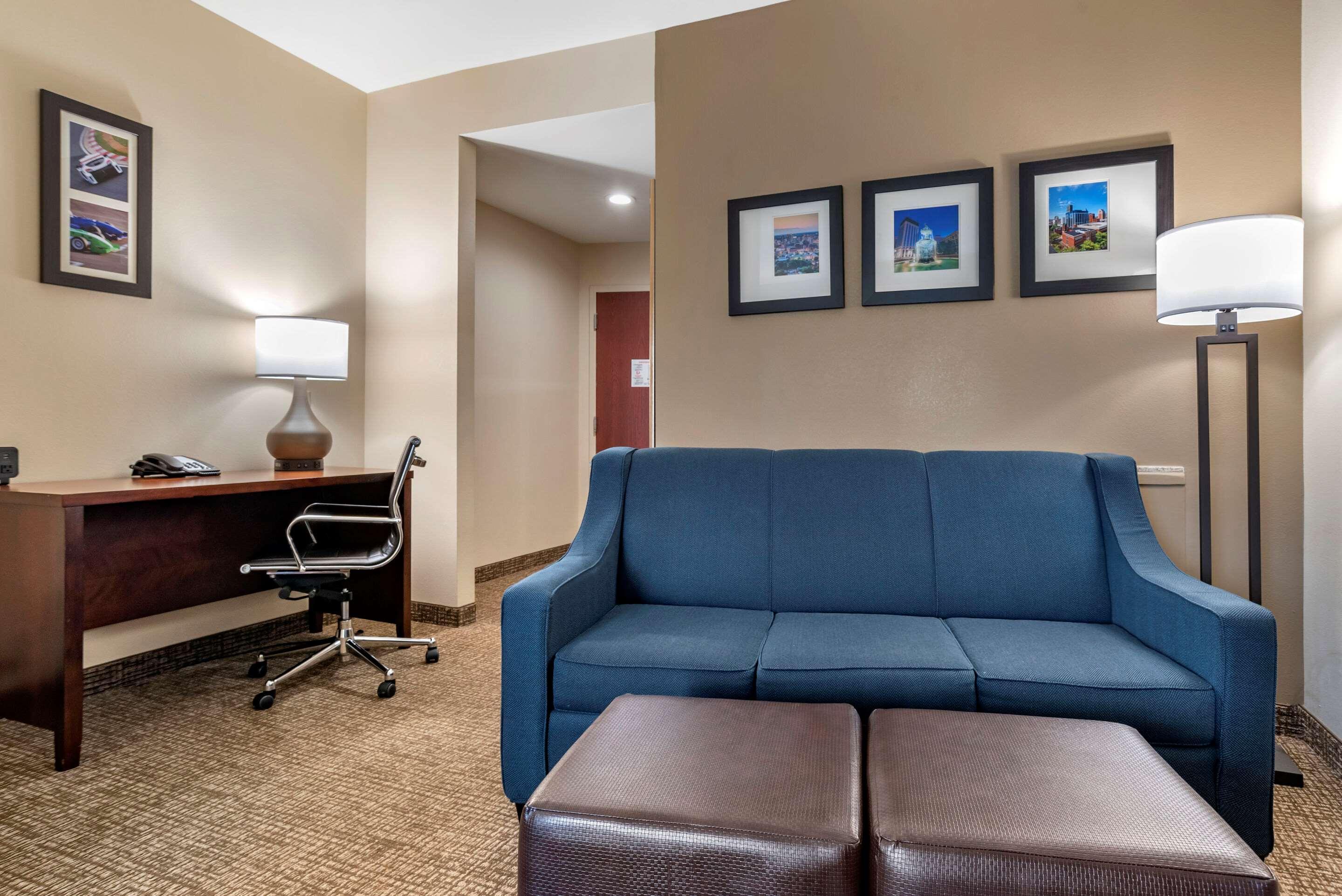 Comfort Suites Pell City I-20 Exit 158 Екстериор снимка