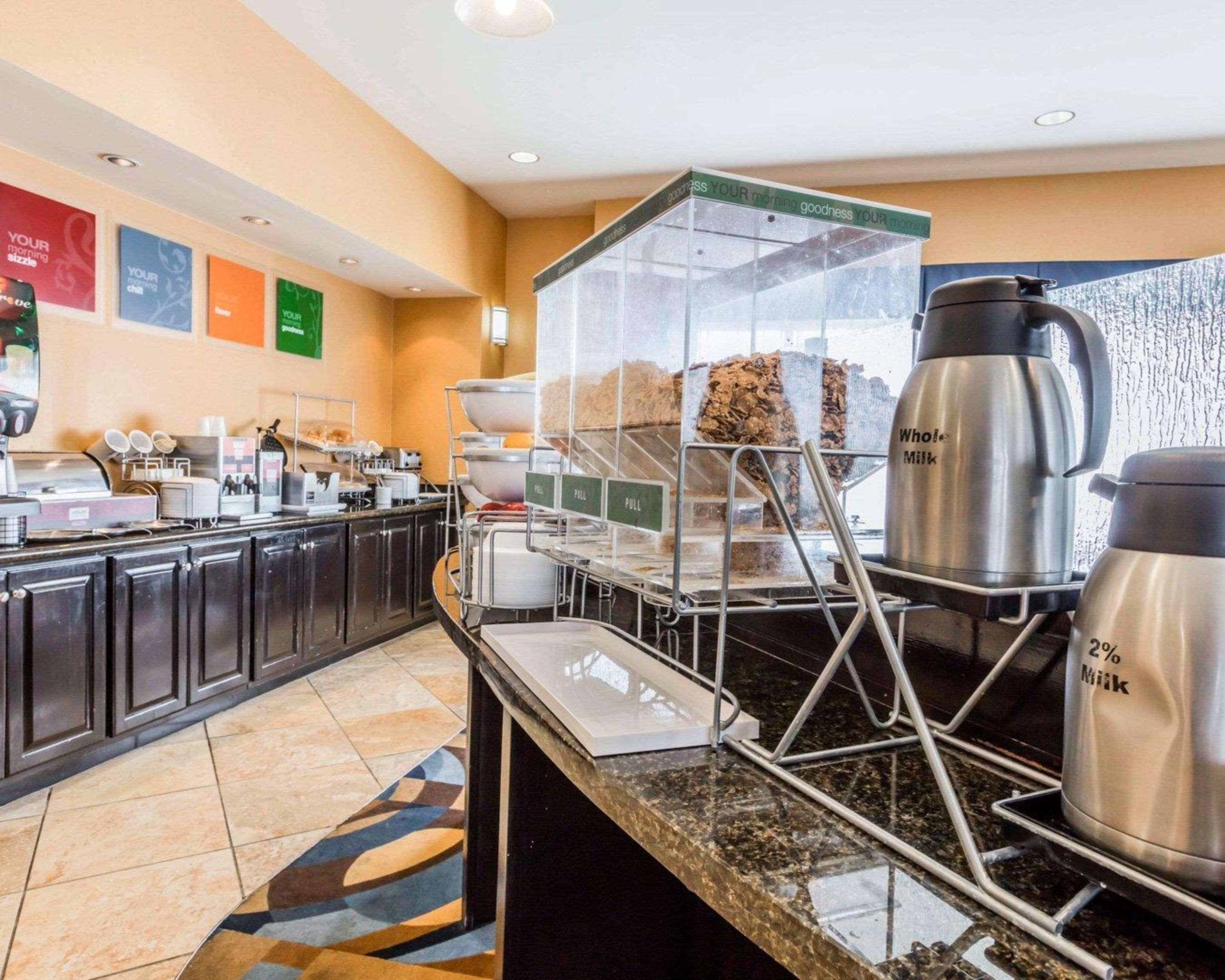 Comfort Suites Pell City I-20 Exit 158 Екстериор снимка