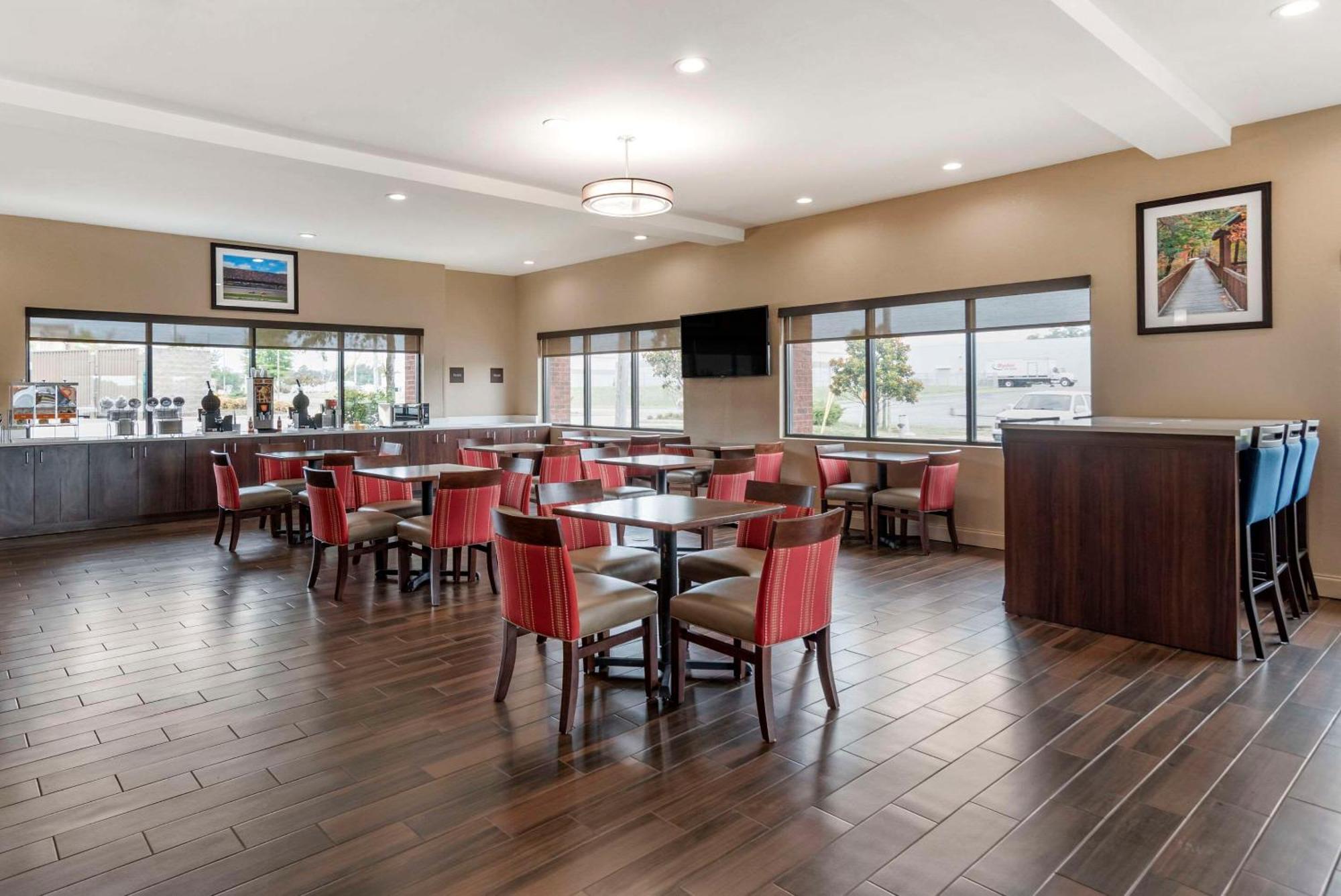 Comfort Suites Pell City I-20 Exit 158 Екстериор снимка